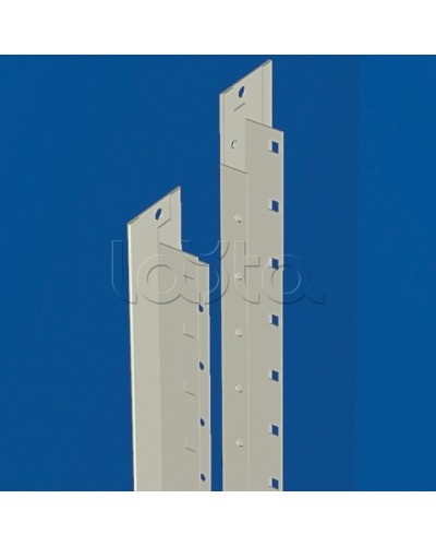 Стойки вертикальные, для установки панелей, для шкафов В=1800мм, 1 упаковка - 2шт. DKC R5TE18 в Балашихе Аксессуары для стоек и шкафов Pintop.ru