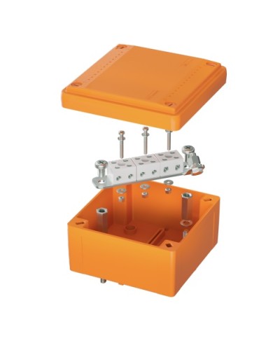 Коробка пластиковая FS с гладкими стенками и клеммниками IP56 100х100х50мм 6р 450V,6A, 4мм.кв DKC (FSB10604) в Балашихе Распределительные коробки Pintop.ru