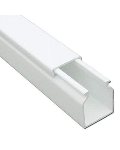 Кабель-канал 30x25 ЭЛЕКОР (32 м/уп) IEK CKK10-030-025-1-K01 в Балашихе Кабель-канал Pintop.ru