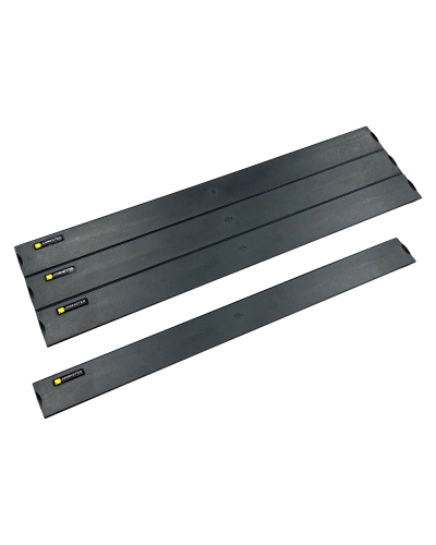 19 пластиковая фальш-панель 4U, разделяемая, быстросъемная, черная LANMASTER LAN-CB-FPP-4U в Балашихе Аксессуары для стоек и шкафов Pintop.ru