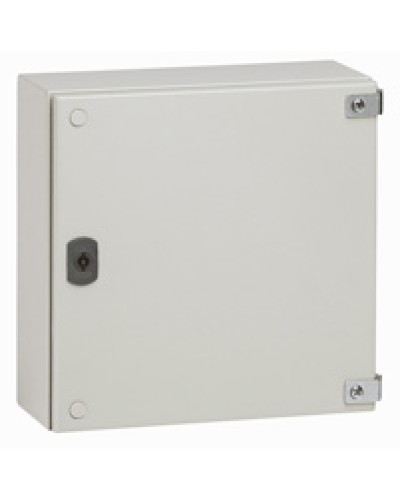 Промышленная коробка Atlantic металлическая квадратная IP66 IK10 300x300x120 мм RAL 7035 Legrand 035608 в Балашихе Щиты электрические Pintop.ru